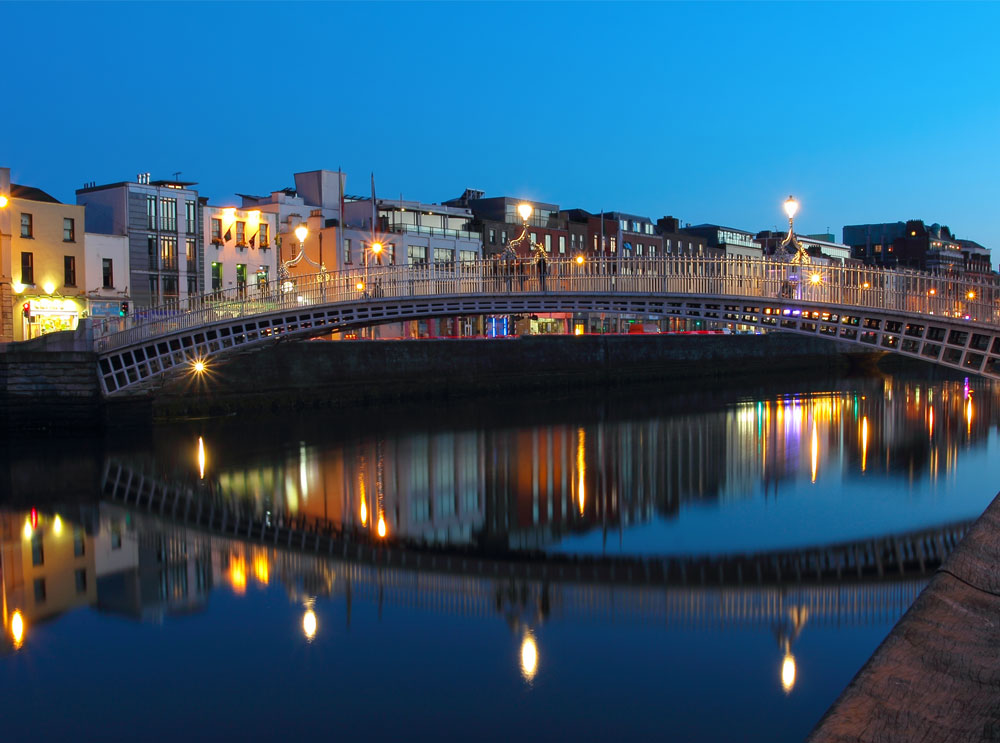 Dublin at night