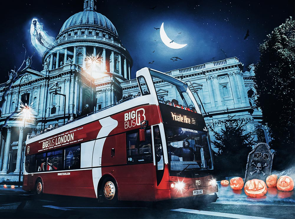 Big Bus Tour in London with a Halloween theme