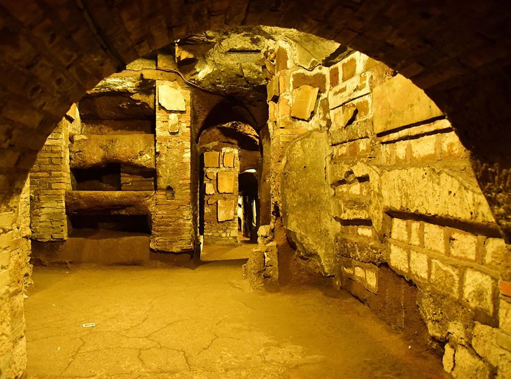 3rd-century catacomb