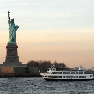 Downtown Loop + Statue of Liberty & Ellis Island Ferry Downtown Loop + Statue of Liberty & Ellis Island Ferry