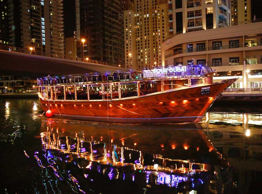 Tour Dubai Marina Dhow Cruise