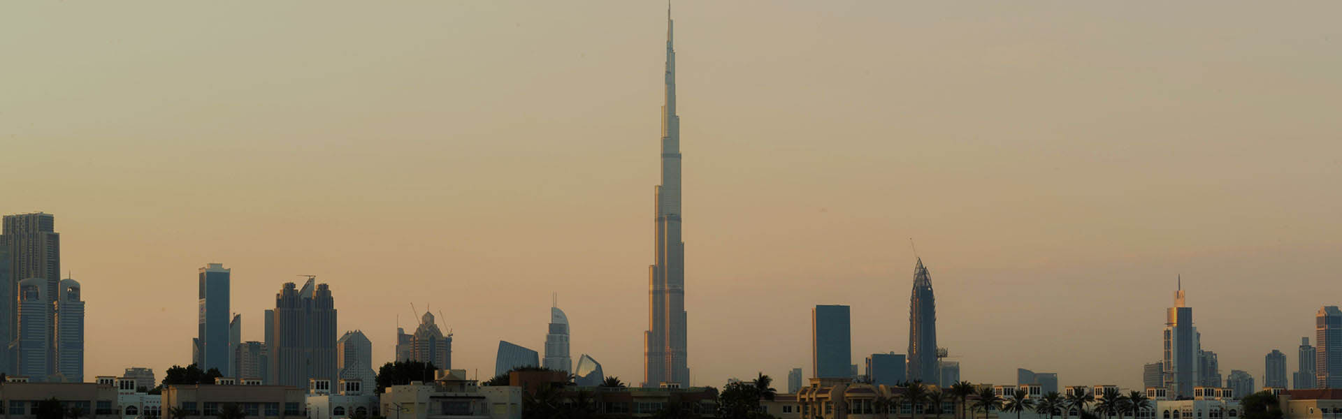 burj khalifa from a distance