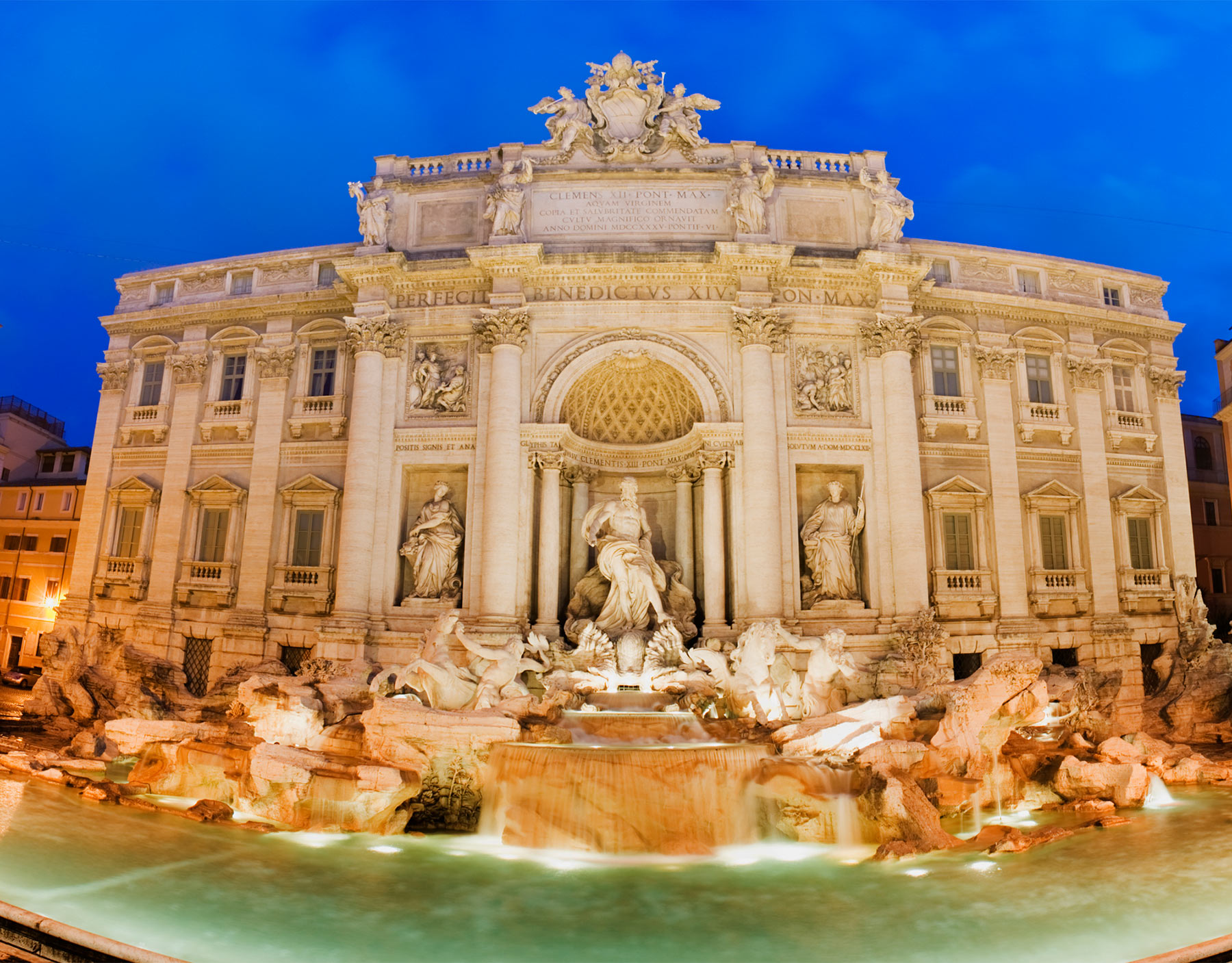trevi fountain red