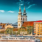 Big Bus Tours en la Iglesia de Santa Ana de la ruta roja de Budapest