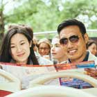 Couple looking at the Big Bus Tours map