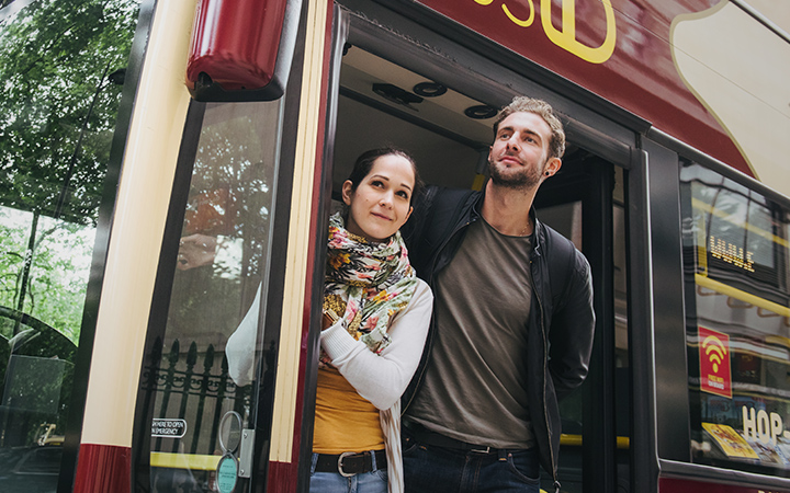Passengers look at Jets from Big Bus Tours Dublin Bus