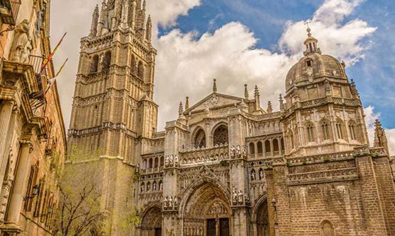 See famous Chinchón, Aranjuez & Toledo landmarks